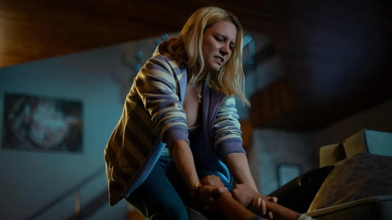 Watch Elize: Shadows of a Woman