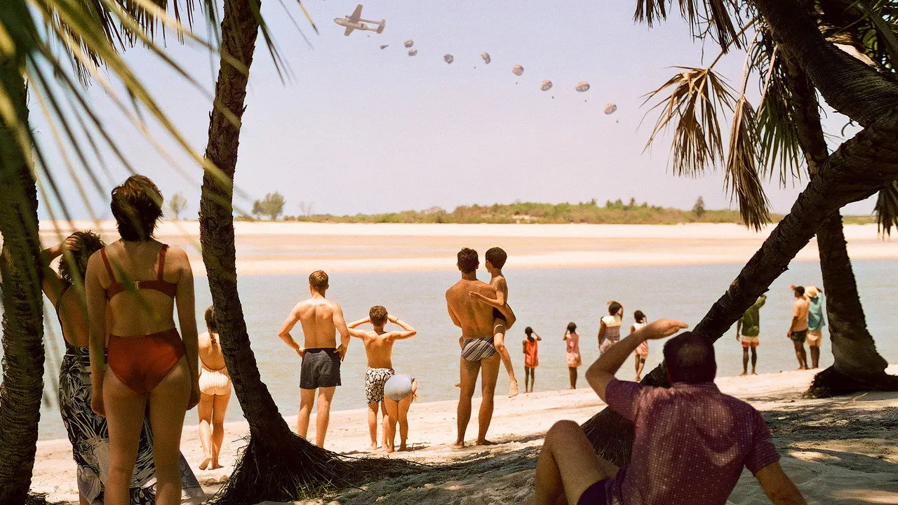 Watch Red Island
