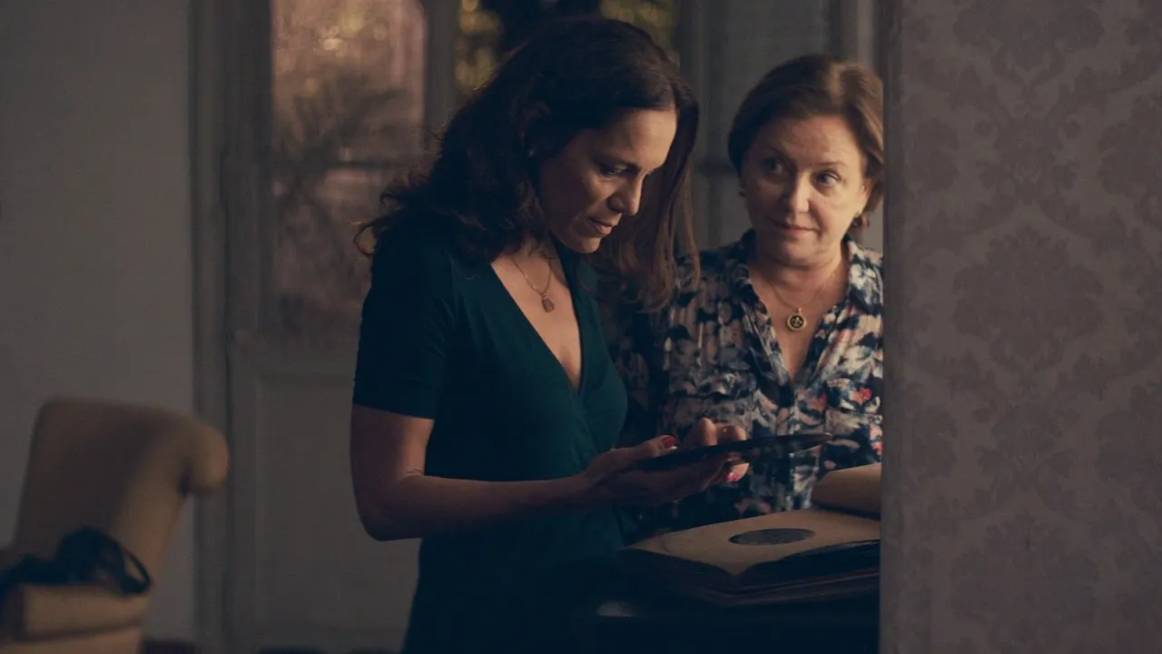 Watch The Heiresses